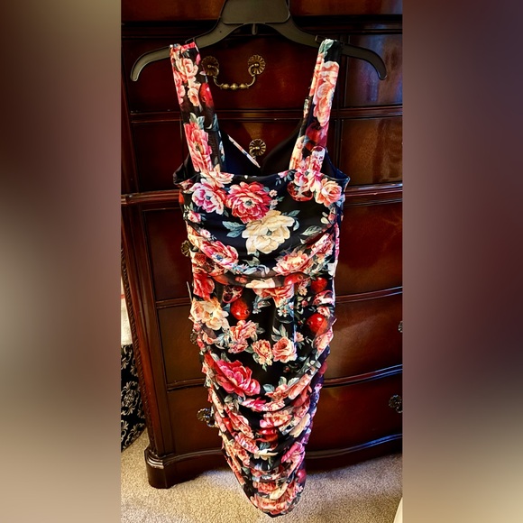 BNWT Express Floral Mesh Body Contour Sweetheart Neck Mini Dress - Picture 2 of 6